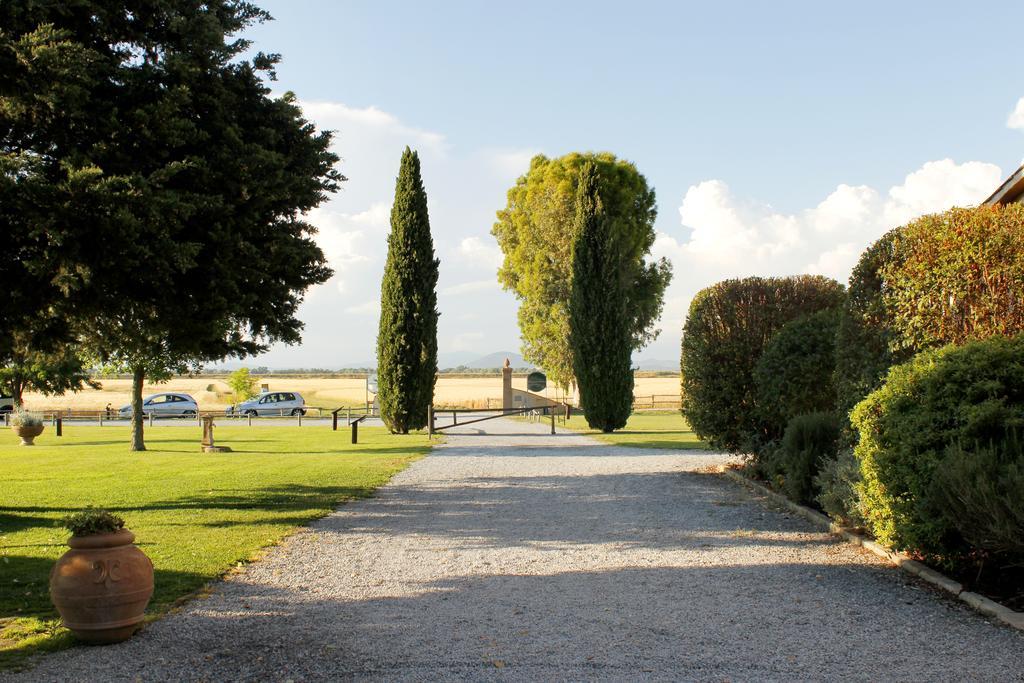 Agriturismo Giuncola & Granaiolo Rispescia Bagian luar foto