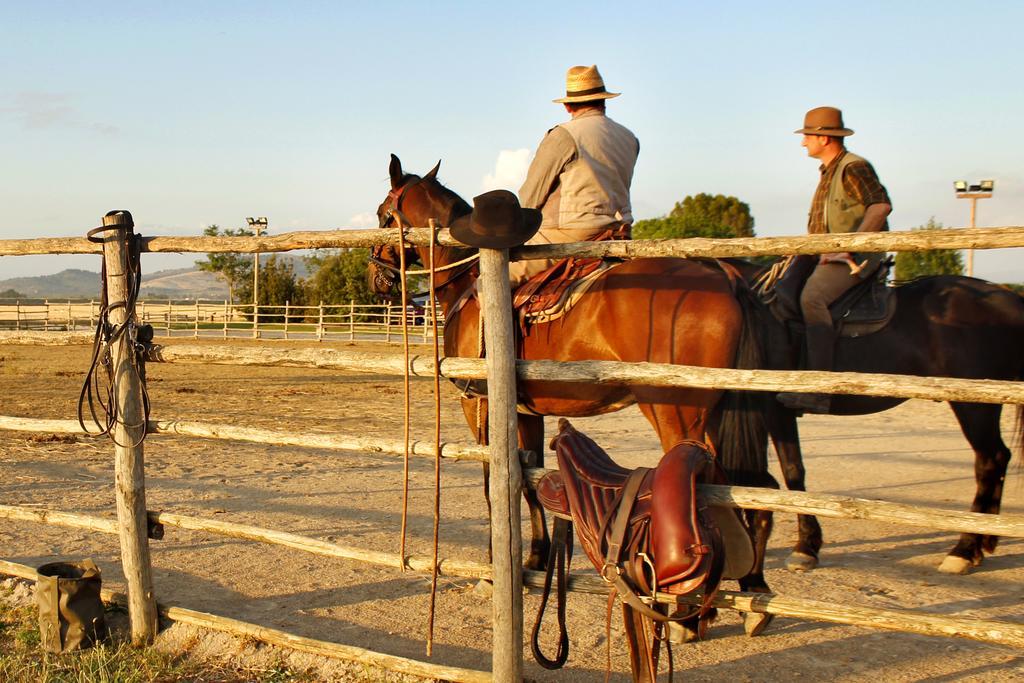 Agriturismo Giuncola & Granaiolo Rispescia Bagian luar foto