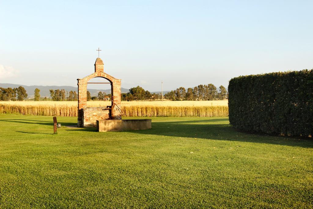 Agriturismo Giuncola & Granaiolo Rispescia Bagian luar foto