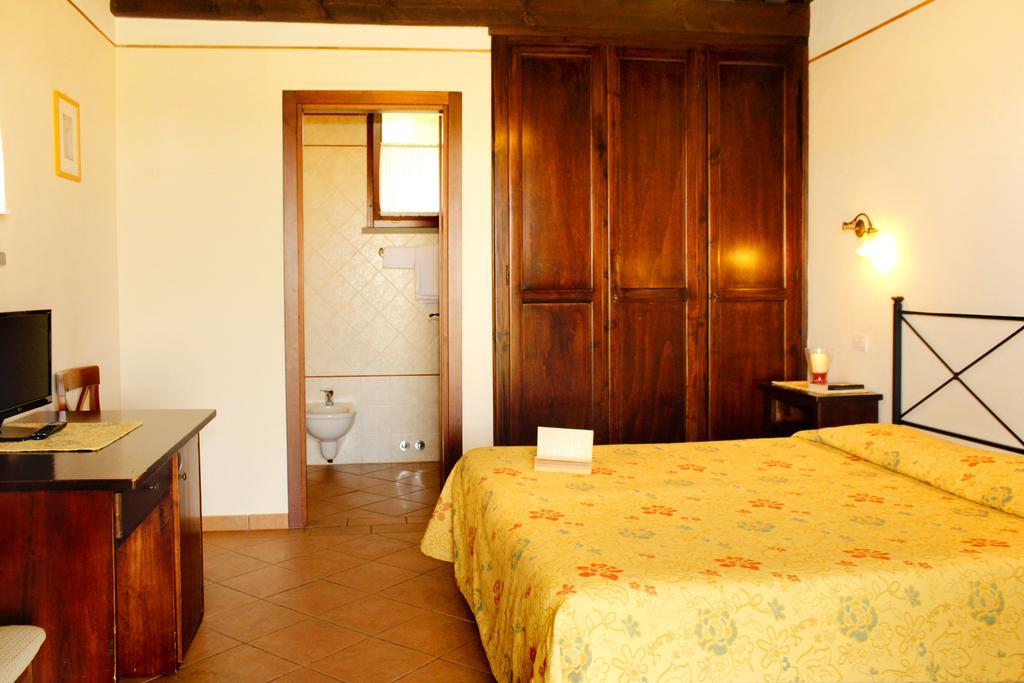 Agriturismo Giuncola & Granaiolo Rispescia Bagian luar foto