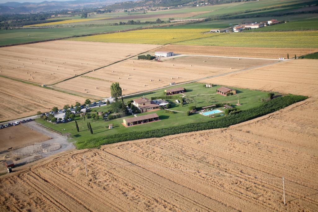 Agriturismo Giuncola & Granaiolo Rispescia Bagian luar foto